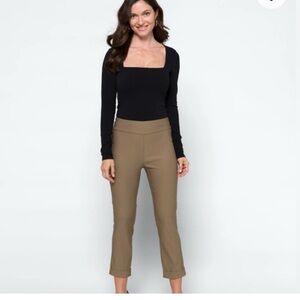 Tribal Fia Cuffed Cropped Trousers in Olive